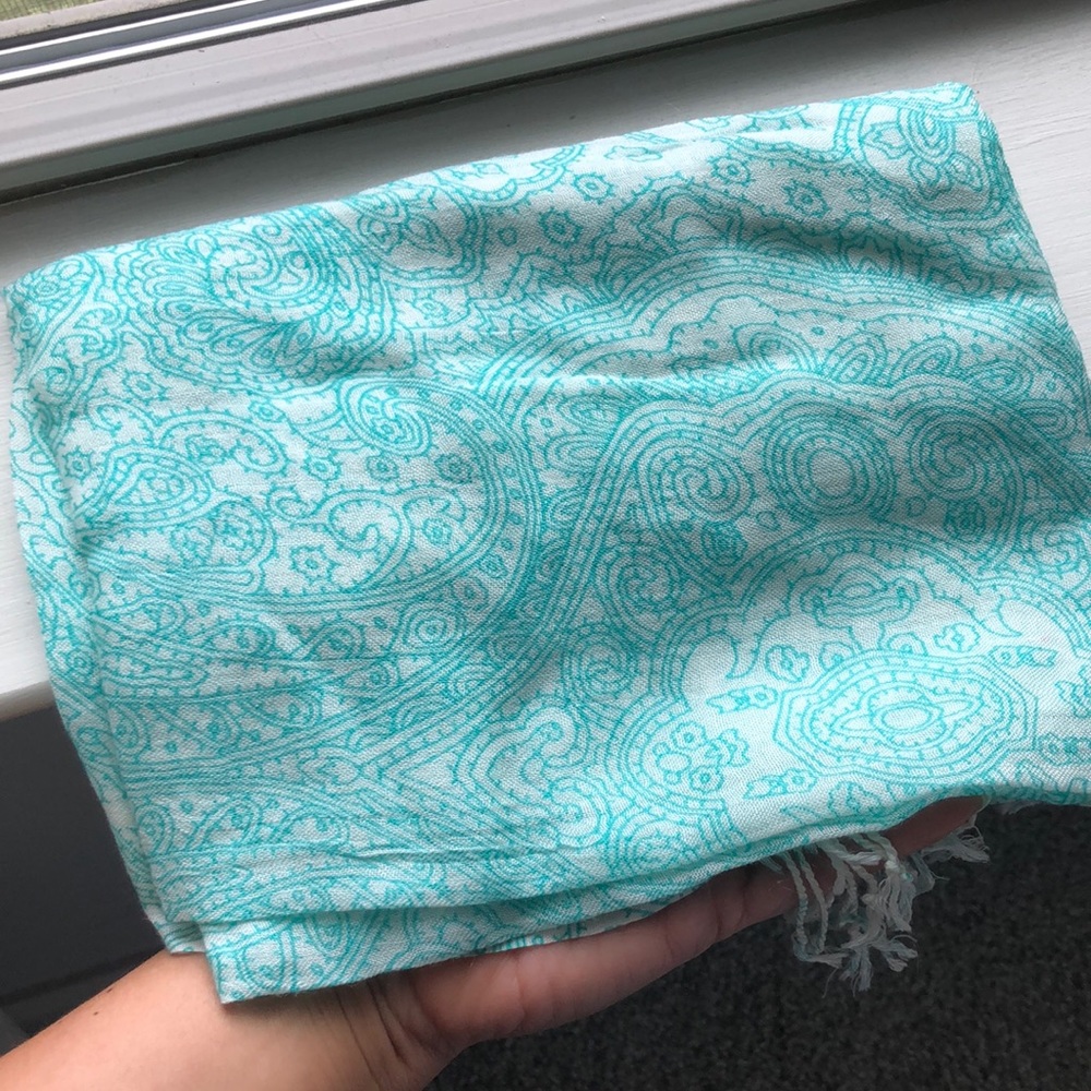 NWOT Aqua scarf